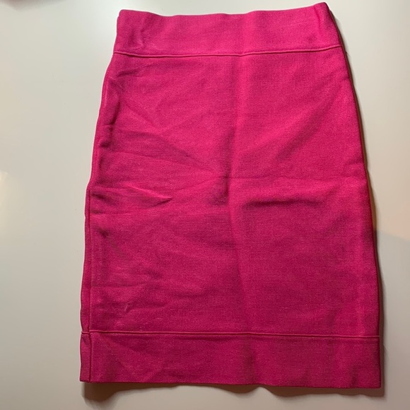 BCBGMaxAzria Dresses & Skirts - BCBGMaxAzria Pink Pencil Skirt